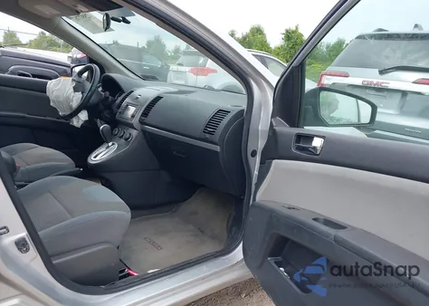 2011 Nissan Sentra 2.0Sl z USA, uszkodzony, nr VIN 3N1AB6AP2BL639874